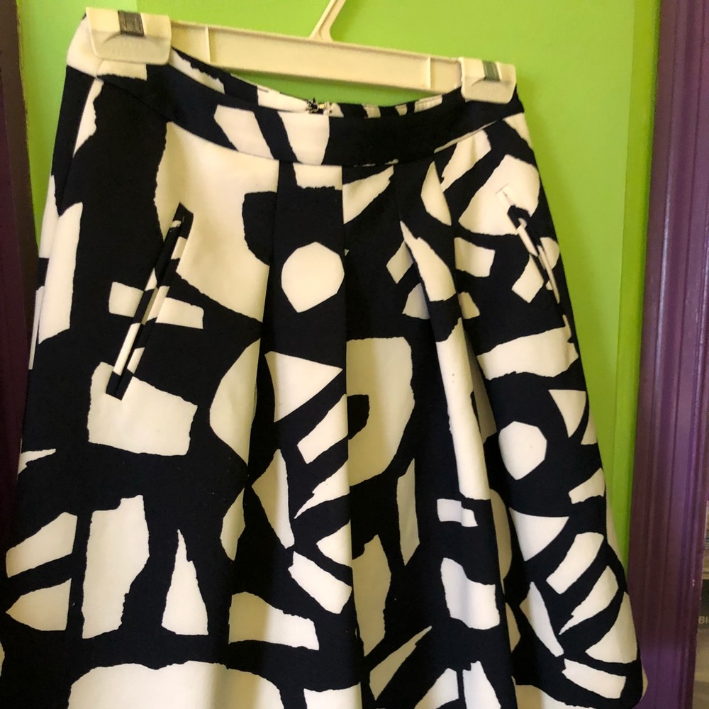 Loft Geo print Ponte skirt size 2
